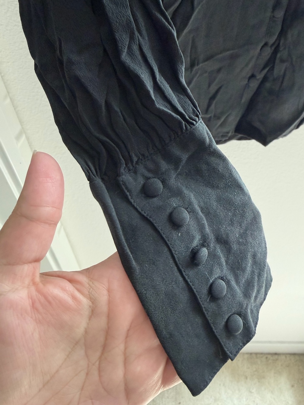 L’AGENCE Long-Sleeve Covered Buttons
